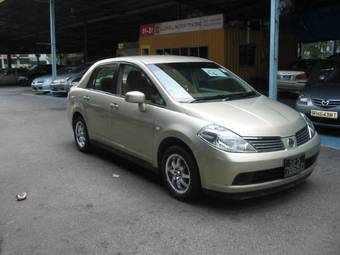 2005 Nissan Tiida Latio Photos