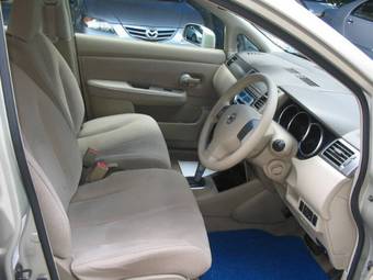 2005 Nissan Tiida Latio Wallpapers