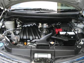 2005 Nissan Tiida Latio Pictures