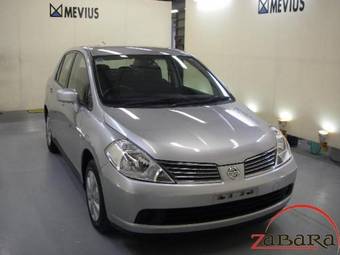 2005 Nissan Tiida Latio Photos