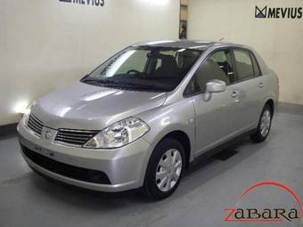 2005 Nissan Tiida Latio Pictures