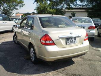 2005 Nissan Tiida Latio Photos