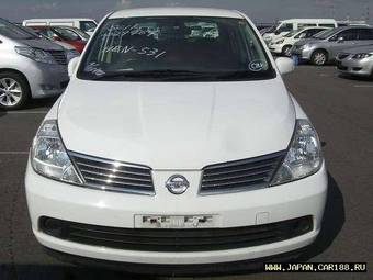 2005 Nissan Tiida Latio Wallpapers