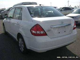 2005 Nissan Tiida Latio Pics