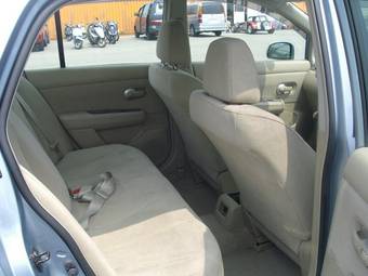 2005 Nissan Tiida Latio Photos