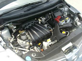 2005 Nissan Tiida Latio Wallpapers