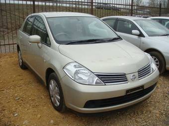 2005 Nissan Tiida Latio Pictures