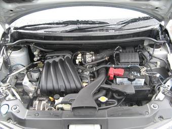 2005 Nissan Tiida Latio Photos