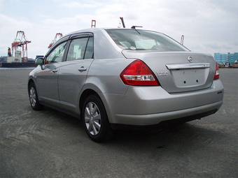 2005 Nissan Tiida Latio Pictures
