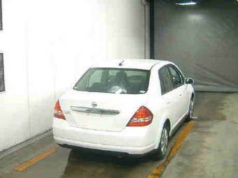 2005 Nissan Tiida Latio Pictures