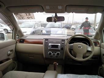 2005 Nissan Tiida Latio Pictures