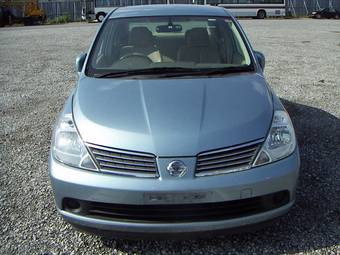 2005 Nissan Tiida Latio Pictures