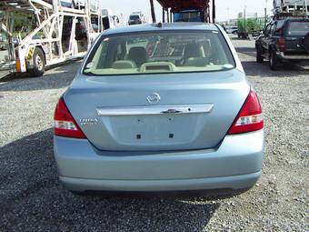 2005 Nissan Tiida Latio Wallpapers