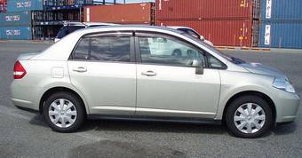 2005 Nissan Tiida Latio Pictures