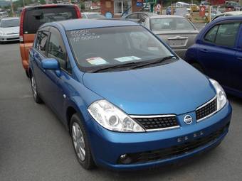 2005 Nissan Tiida Latio Photos