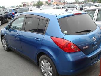 2005 Nissan Tiida Latio Pictures