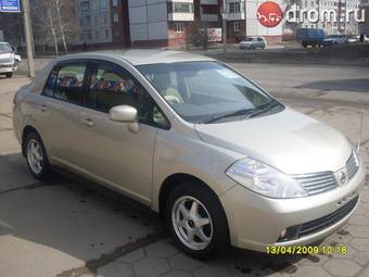 2005 Nissan Tiida Latio Pictures