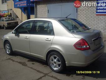 2005 Nissan Tiida Latio Photos