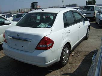 2005 Nissan Tiida Latio Pictures