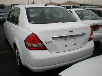2005 Nissan Tiida Latio Pictures