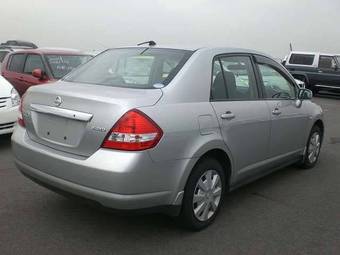2005 Nissan Tiida Latio Pictures