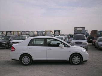 2005 Nissan Tiida Latio Pics