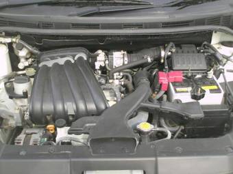 2005 Nissan Tiida Latio Photos