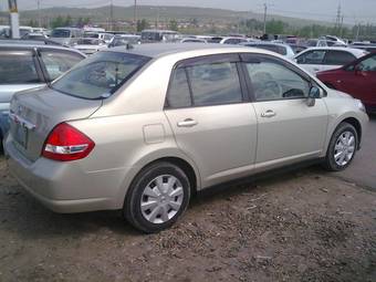 2005 Nissan Tiida Latio Photos