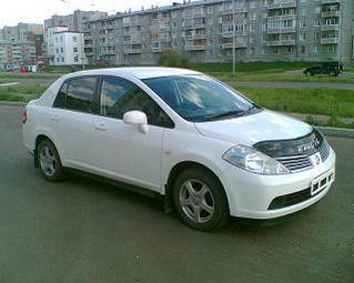 2005 Nissan Tiida Latio Photos