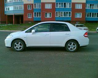 2005 Nissan Tiida Latio Photos