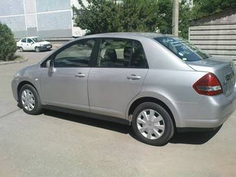 2005 Nissan Tiida Latio Pictures