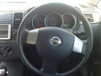 2005 Nissan Tiida Latio Pictures