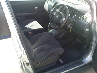 2005 Nissan Tiida Latio Photos