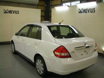 2005 Nissan Tiida Latio Photos