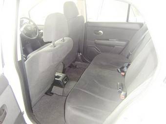 2005 Nissan Tiida Latio Photos