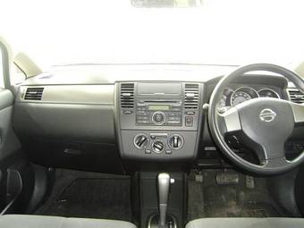 2005 Nissan Tiida Latio Photos