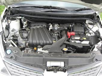 2005 Nissan Tiida Latio Pictures