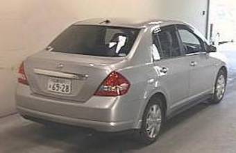 2005 Nissan Tiida Latio Photos