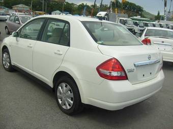 2005 Nissan Tiida Latio Photos