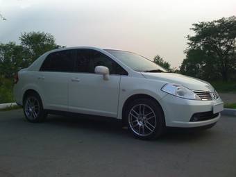 2005 Nissan Tiida Latio Pictures