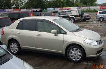 2005 Nissan Tiida Latio Pictures