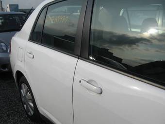 2005 Nissan Tiida Latio Photos