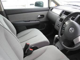 2005 Nissan Tiida Latio Photos