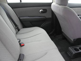 2005 Nissan Tiida Latio Wallpapers