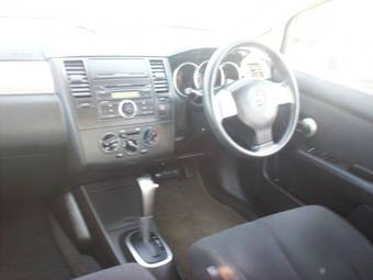 2005 Nissan Tiida Latio Pictures