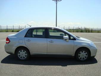2005 Nissan Tiida Latio Photos