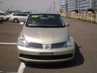2005 Nissan Tiida Latio Pictures