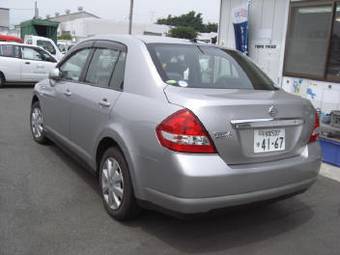 2005 Nissan Tiida Latio Pictures