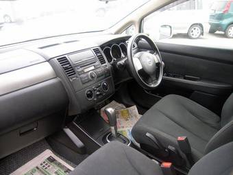 2005 Nissan Tiida Latio Photos