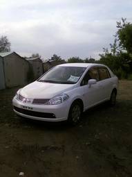 2005 Nissan Tiida Latio Photos